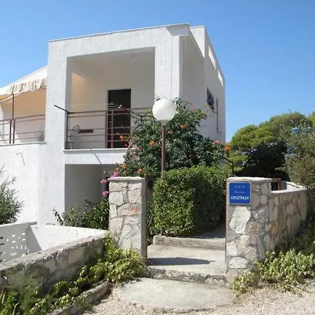 Apartments Zirje Pensión Žirje