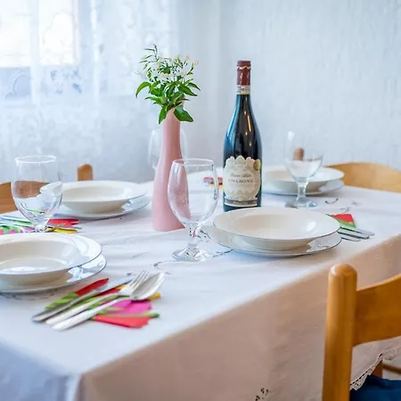 Penzion Apartments Zirje 3*