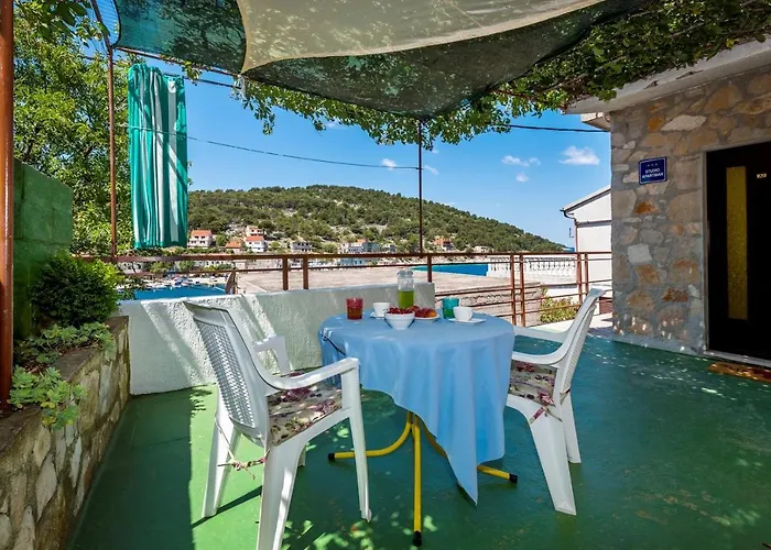 Apartments Zirje Žirje