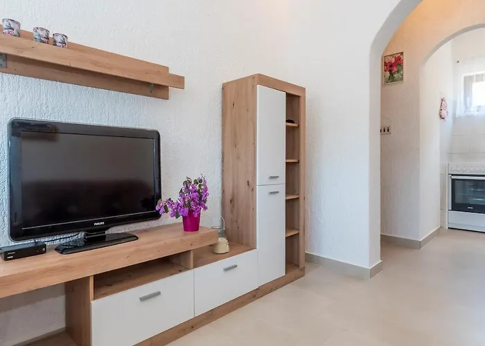 בית הארחה Apartments Zirje Žirje